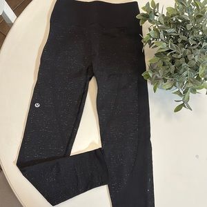 Black lululemon leggings size 6